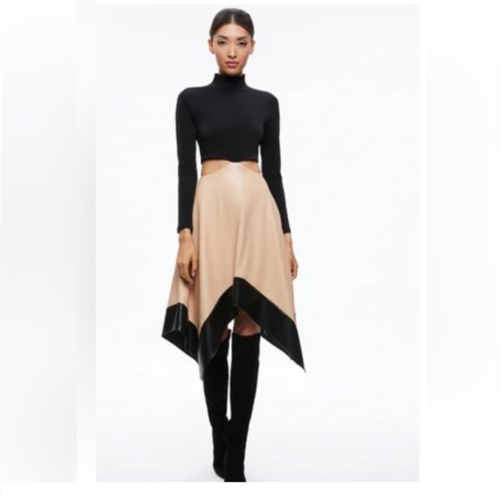 Alice and olivia TEMIKA CUT OUT
MIDI DRESS.
